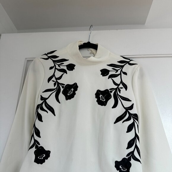 Cinq À Sept Rosabell Tunic Top White Sz 4 Open Back Cut-out Floral Embroidery - Picture 3 of 10